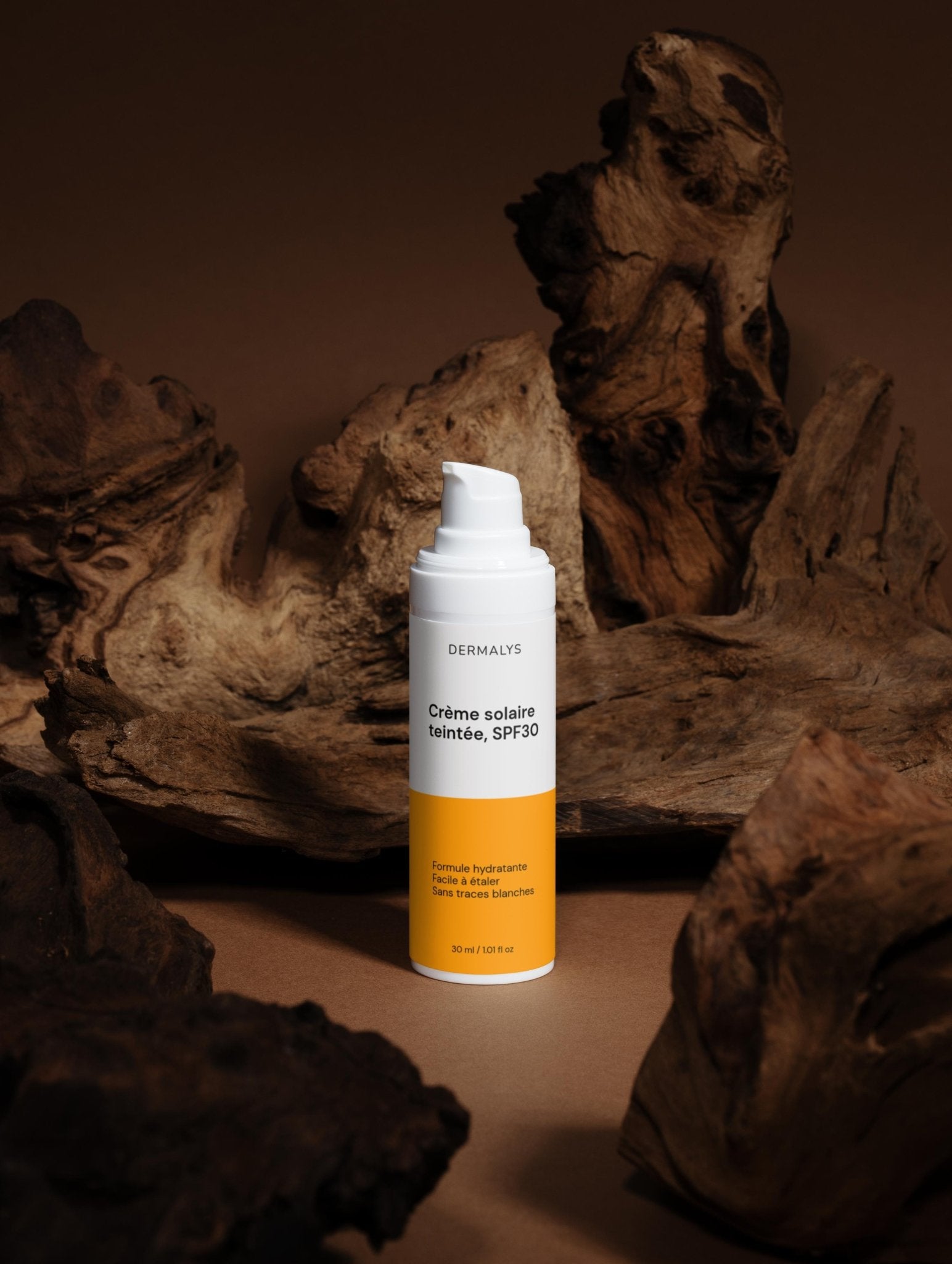 Crème solaire minérale teintée Dermalys SPF30 hydratante protectrice teint unifié